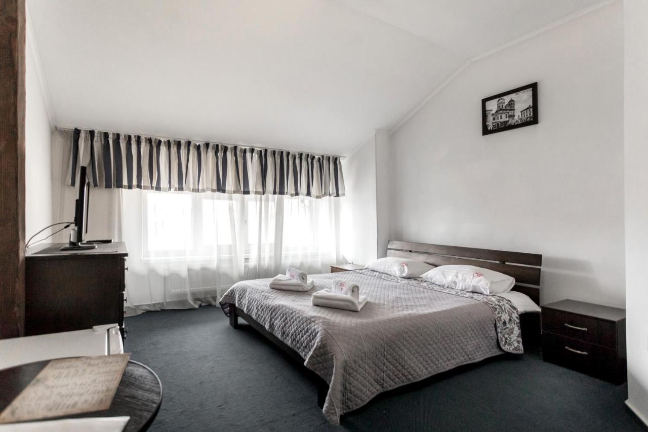 Hotel Sunlit Ivano-Frankivsk Esterno foto