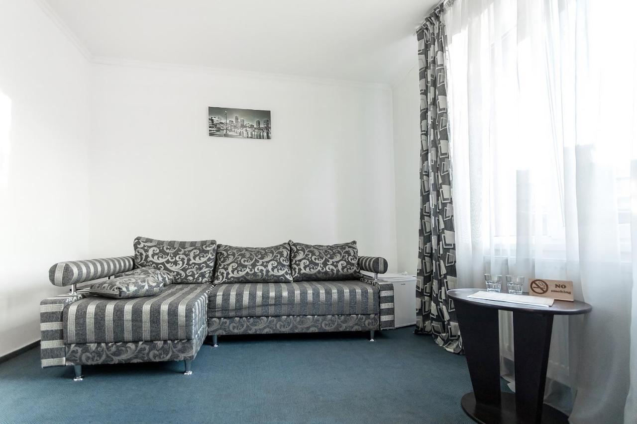 Hotel Sunlit Ivano-Frankivsk Esterno foto
