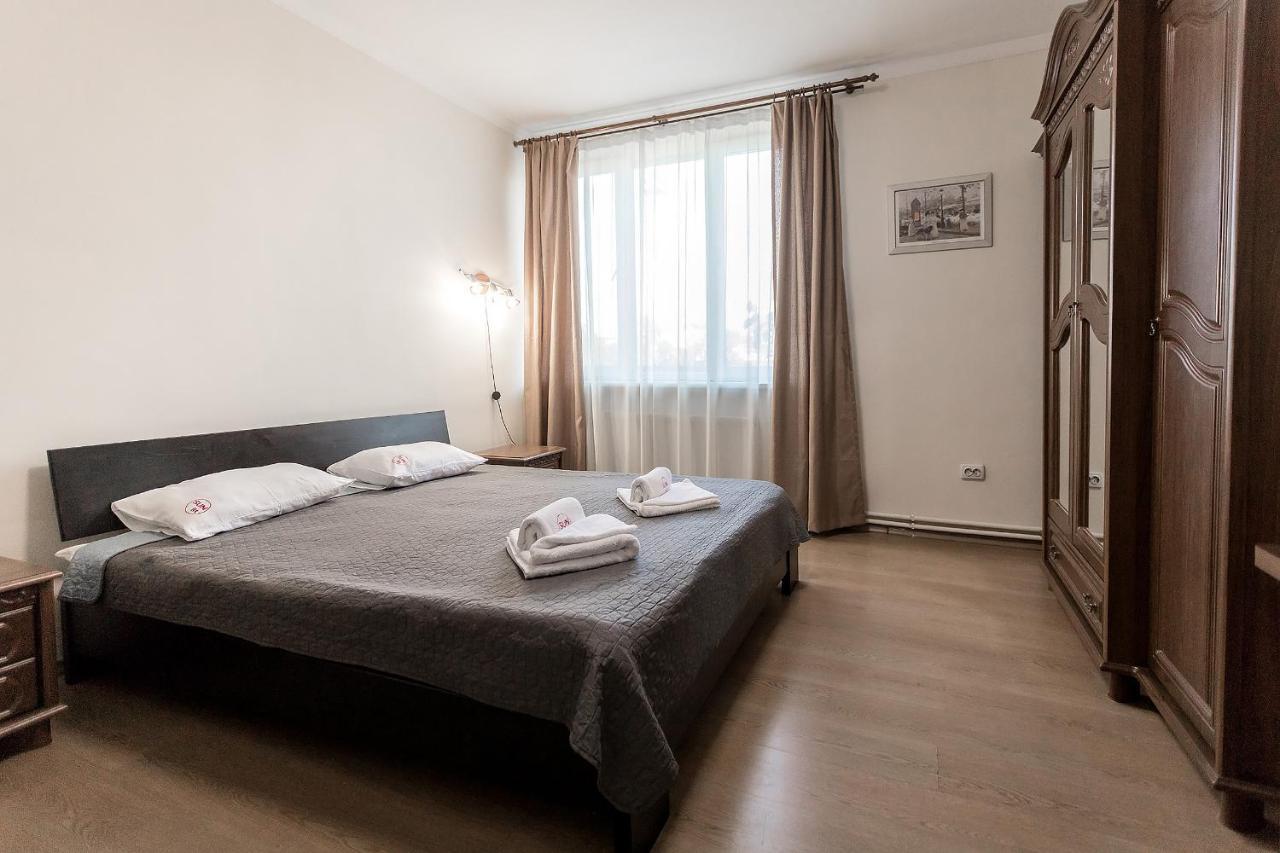 Hotel Sunlit Ivano-Frankivsk Esterno foto