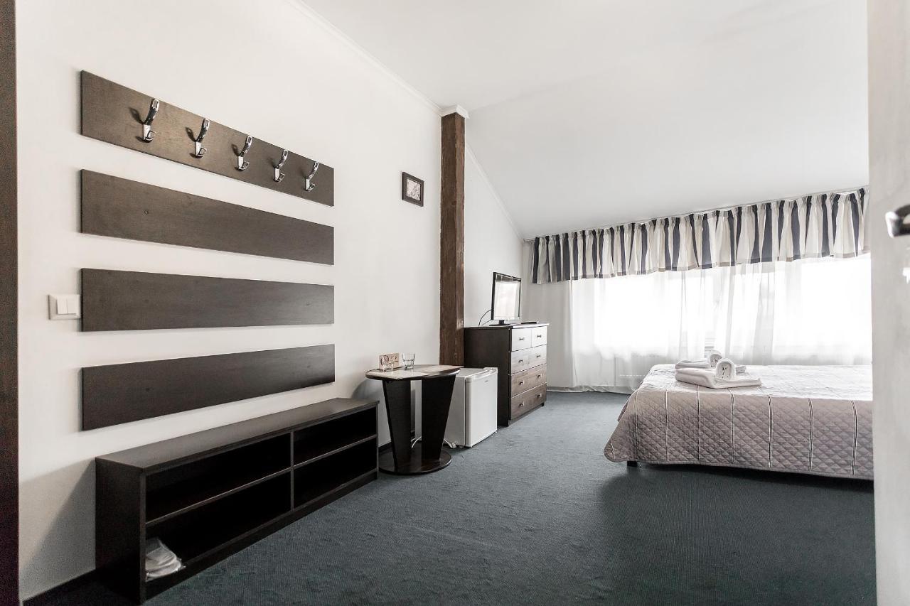 Hotel Sunlit Ivano-Frankivsk Esterno foto